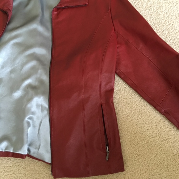 Gorgeous! WILSON LEATHER Women's Jacket, Medium - Picture 7 of 7